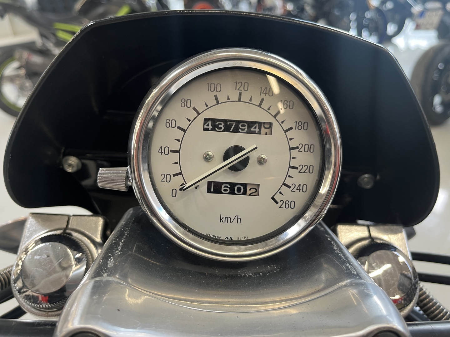 Yamaha - VMX - 1200 V-Max // Juuri saapunut! / Säädettävät kahvat / Blackwidow slipari / Kaatumaraudat // - Moottoripyörä