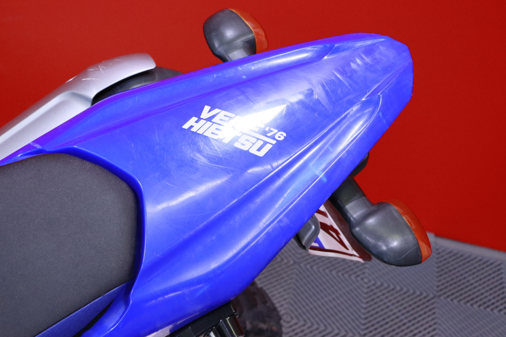 Yamaha - WR - 250 R // Juuri saapunut / Vain 8tkm ajettu / 1-kilp Suomi pyörä // - Moottoripyörä