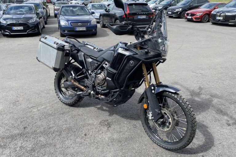 Yamaha - XTZ - 700 Tenere World Raid // Juuri saapunut! / Laukut / Navi / Raudat // - Moottoripyörä