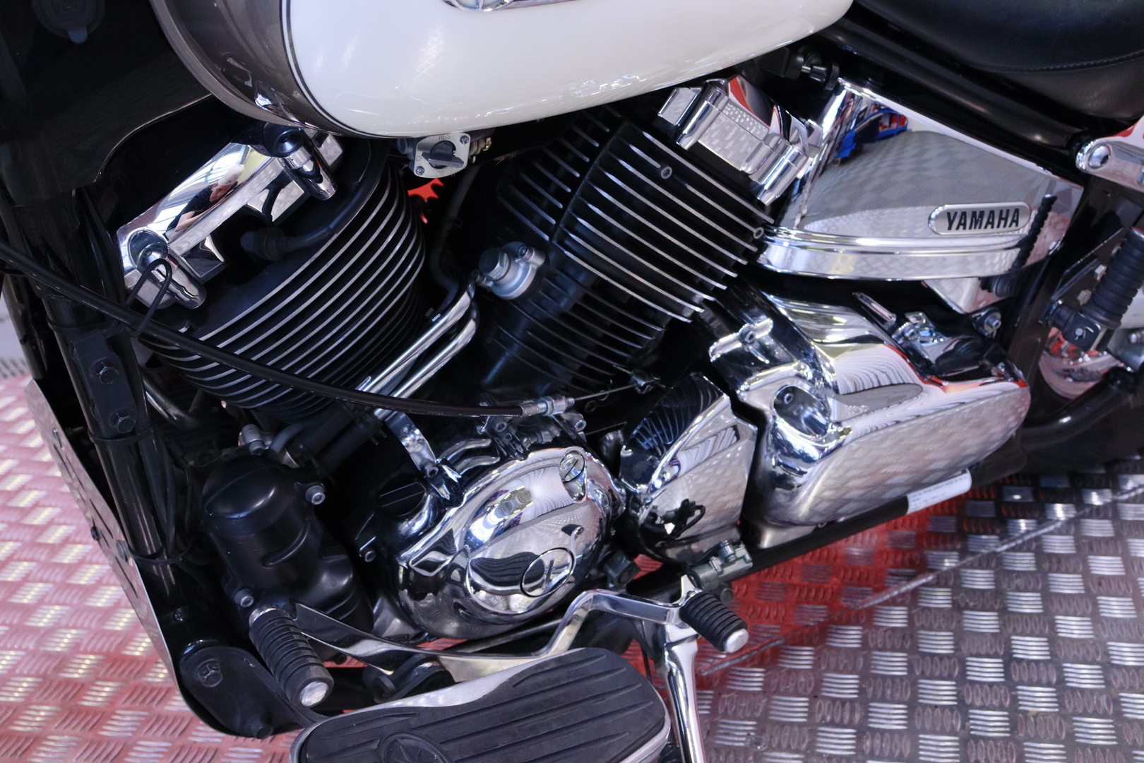 Yamaha - XVS - 650 Dragstar // Myydään Huutokaupa.com // - Moottoripyörä