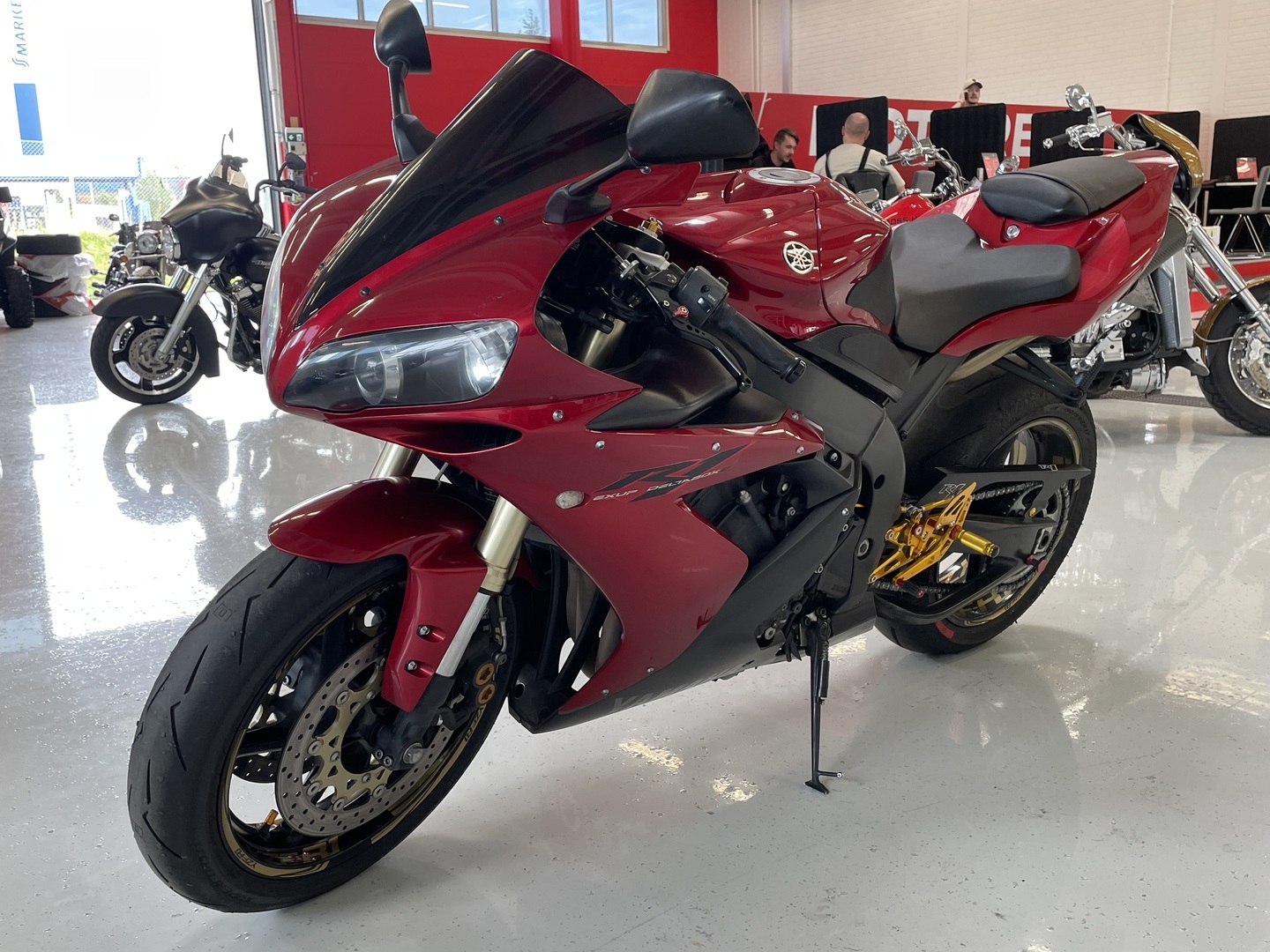 Yamaha - YZF-R1 - // Juuri saapunut / Sliparit / Rear setit / Teräspunoletkut // - Moottoripyörä