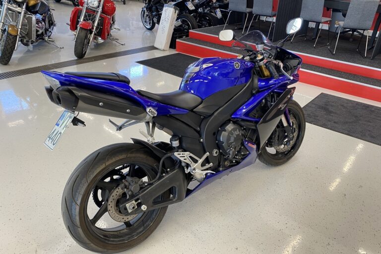Yamaha YZF-R1