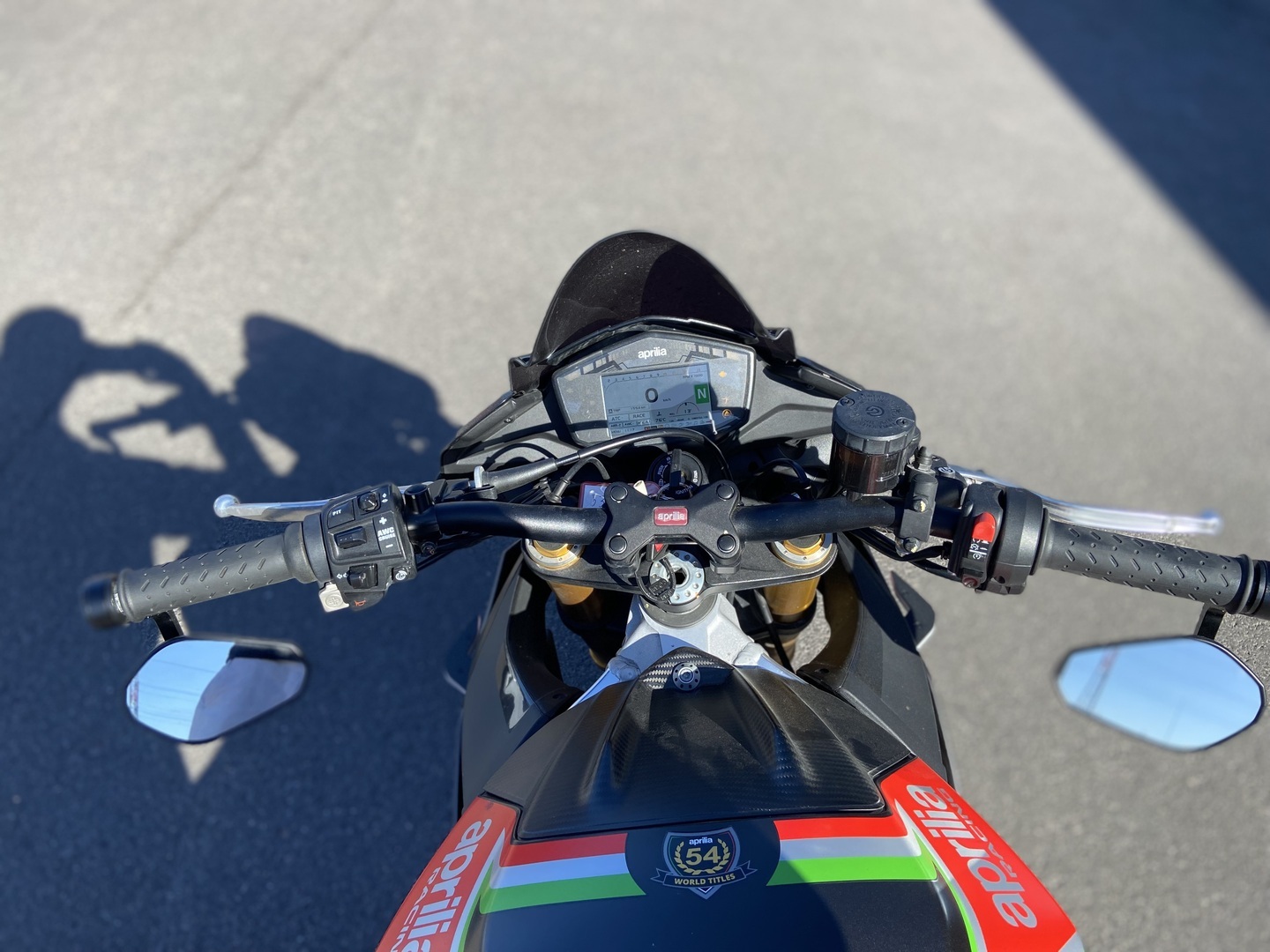 Aprilia - TUONO - 4V 1100 RR Factory // Shifter / Ajomodet / Sähköalusta // - Moottoripyörä