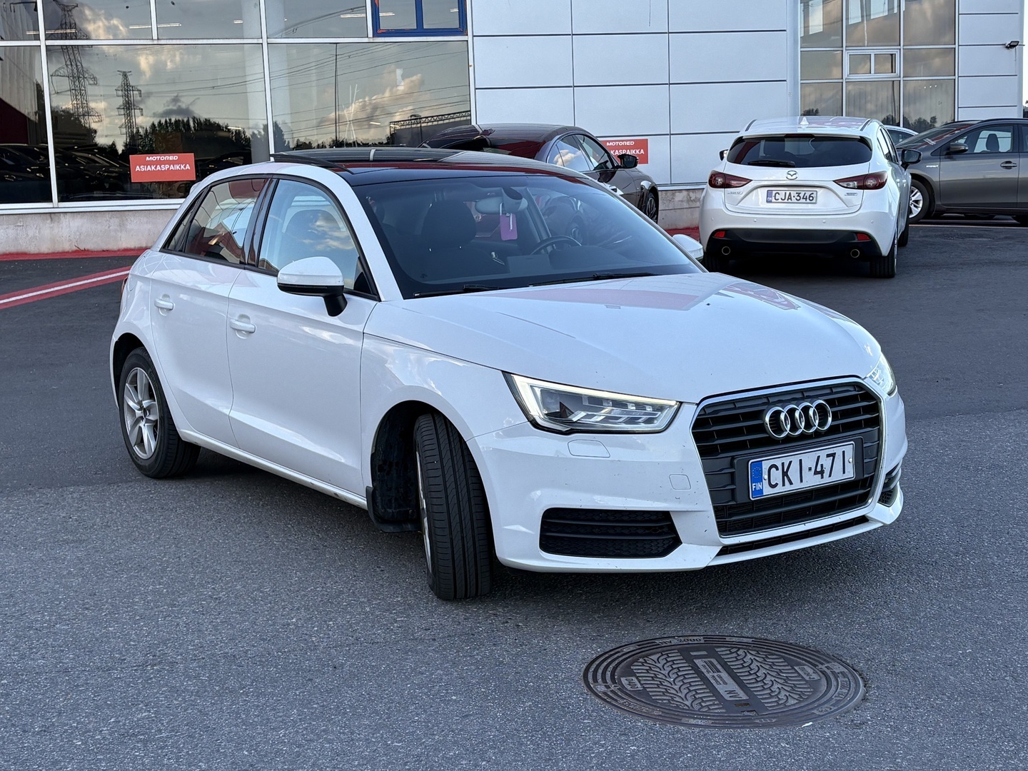 Audi - A1 - Sportback Comfort Summer Edition 1,0 TFSI 70 kW ultra S tronic - Viistoperä