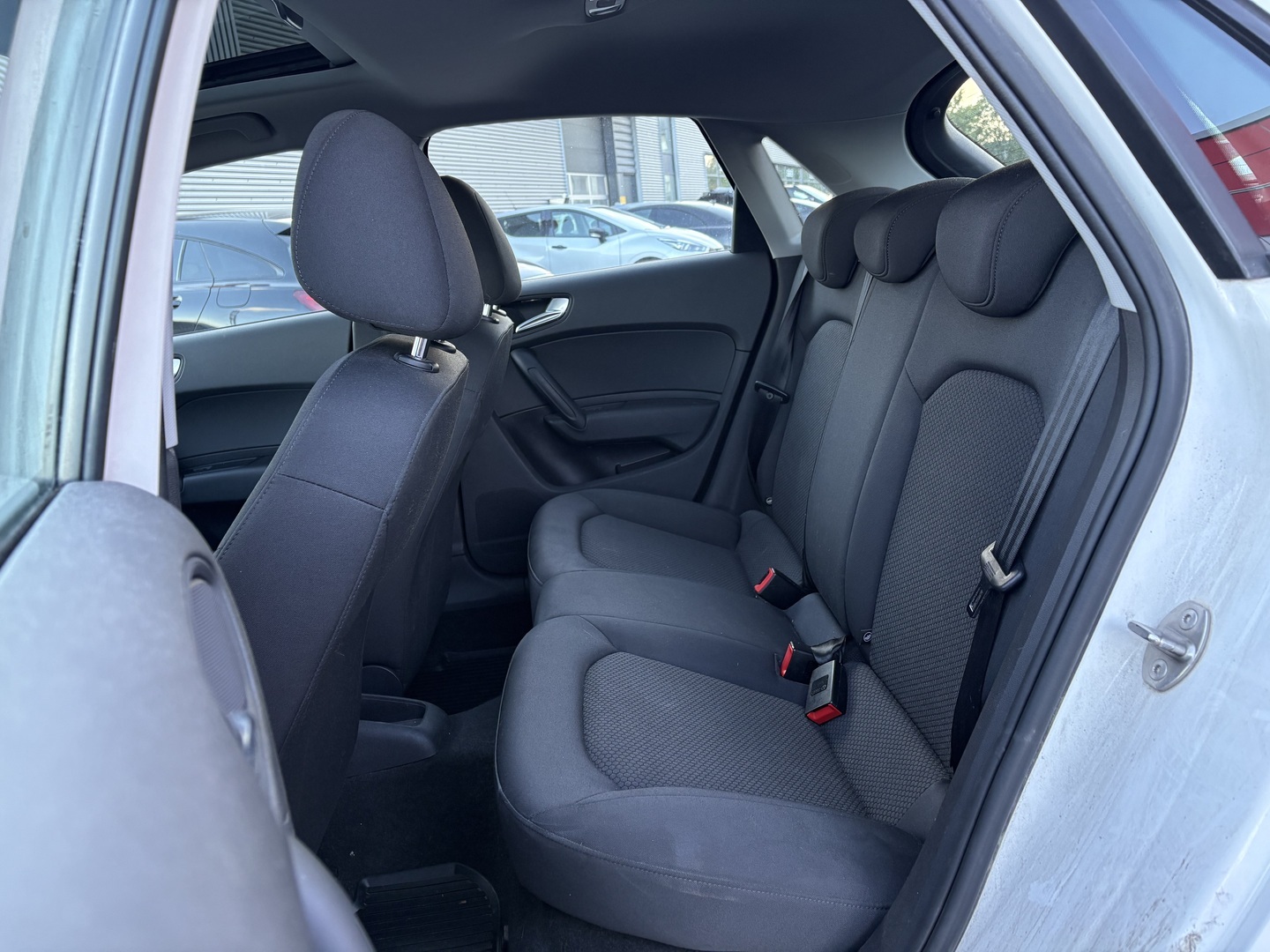 Audi - A1 - Sportback Comfort Summer Edition 1,0 TFSI 70 kW ultra S tronic - Viistoperä