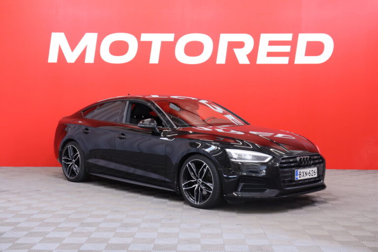 Audi - A5 - Sportback Business Sport Comfort Edition 35 TFSI 110 kW MHEV S tronic // Suomi-auto / Webasto / Matrix LED / Vetokoukku // - Viistoperä
