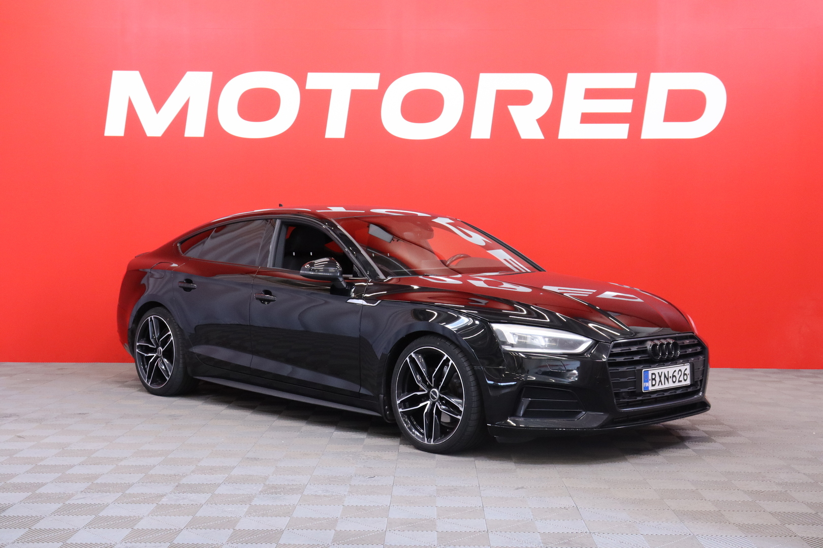 Audi - A5 - Sportback Business Sport Comfort Edition 35 TFSI 110 kW MHEV S tronic // Suomi-auto / Webasto / Matrix LED / Vetokoukku // - Viistoperä