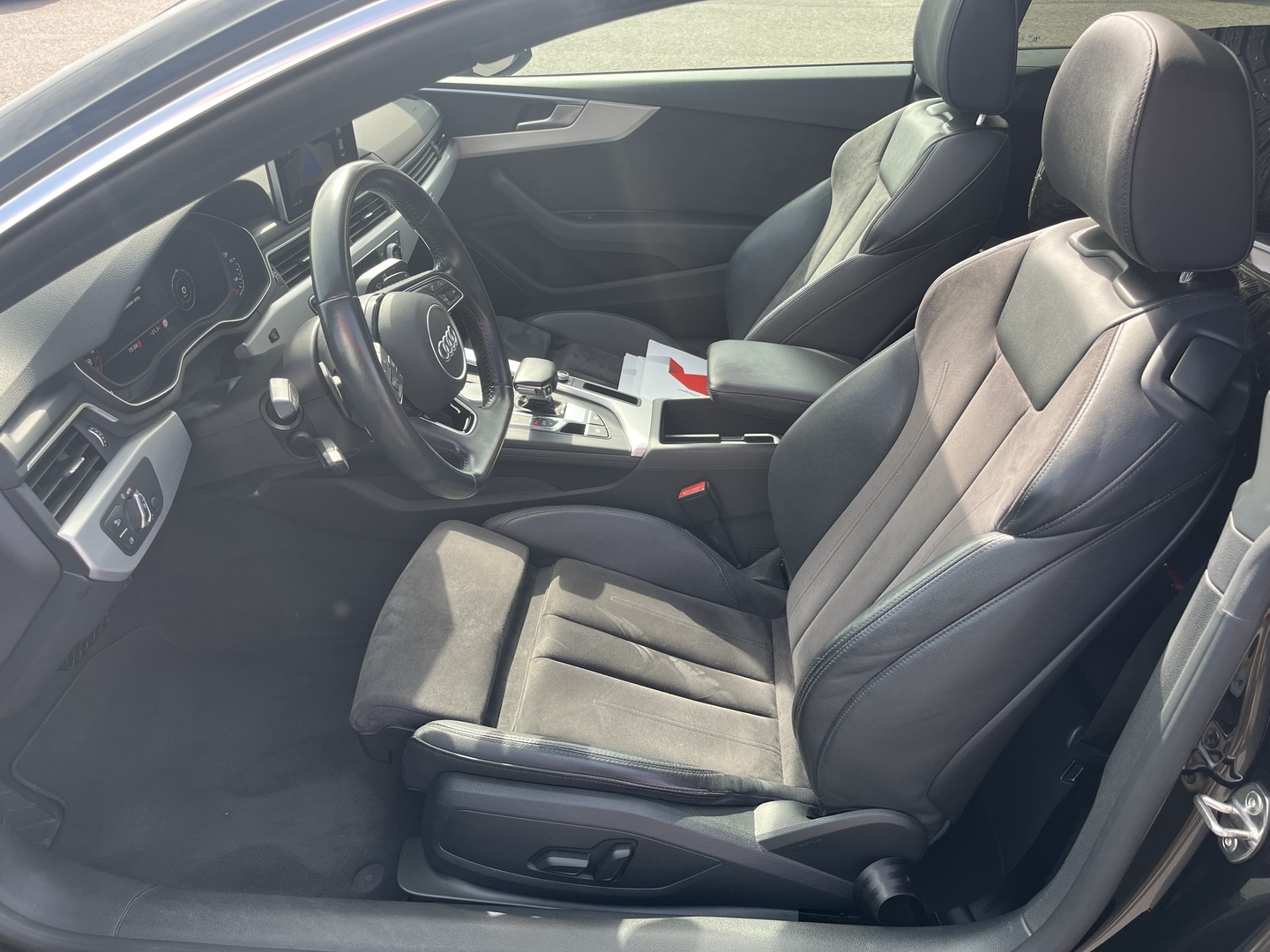 Audi - A5 - Coupé Business Sport 2,0 TFSI 185 kW quattro S tronic - Coupe