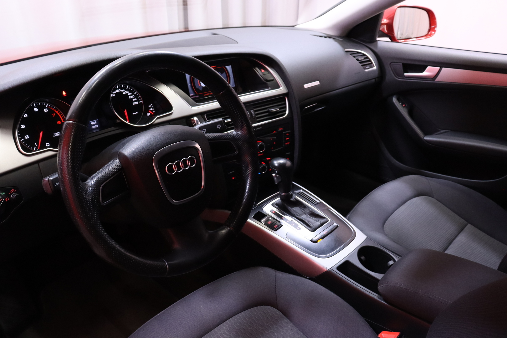 Audi - A5 - Sportback Business 2,0 TFSI 155 kW quattro S tronic-autom. - Viistoperä