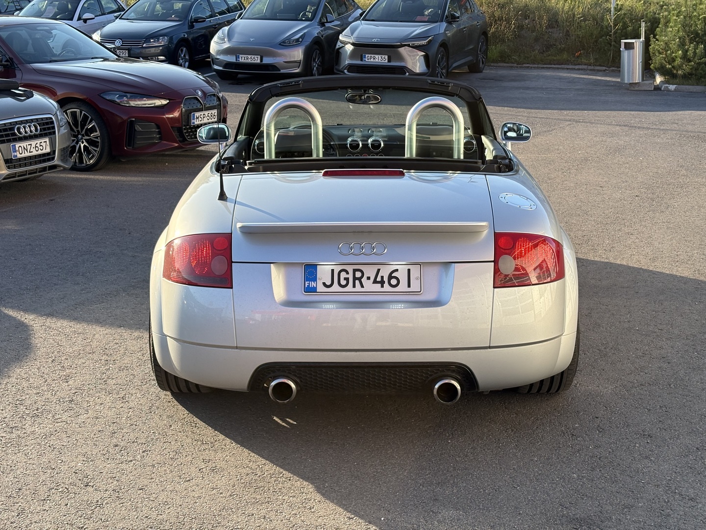 Audi - TT - Roadster 1,8 T quattro // Upea kunto ! / Kerscher / Bose / Nahkapenkit / Sähkökatto / Jakopää tehty! // - Avoauto