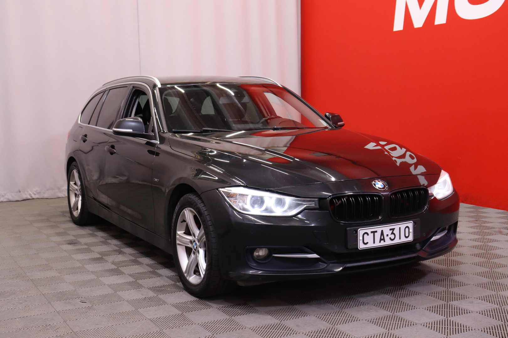 BMW - 320 - TwinPower Turbo A F31 Touring Sportline // Myydään Huutokaupat.com - Farmari