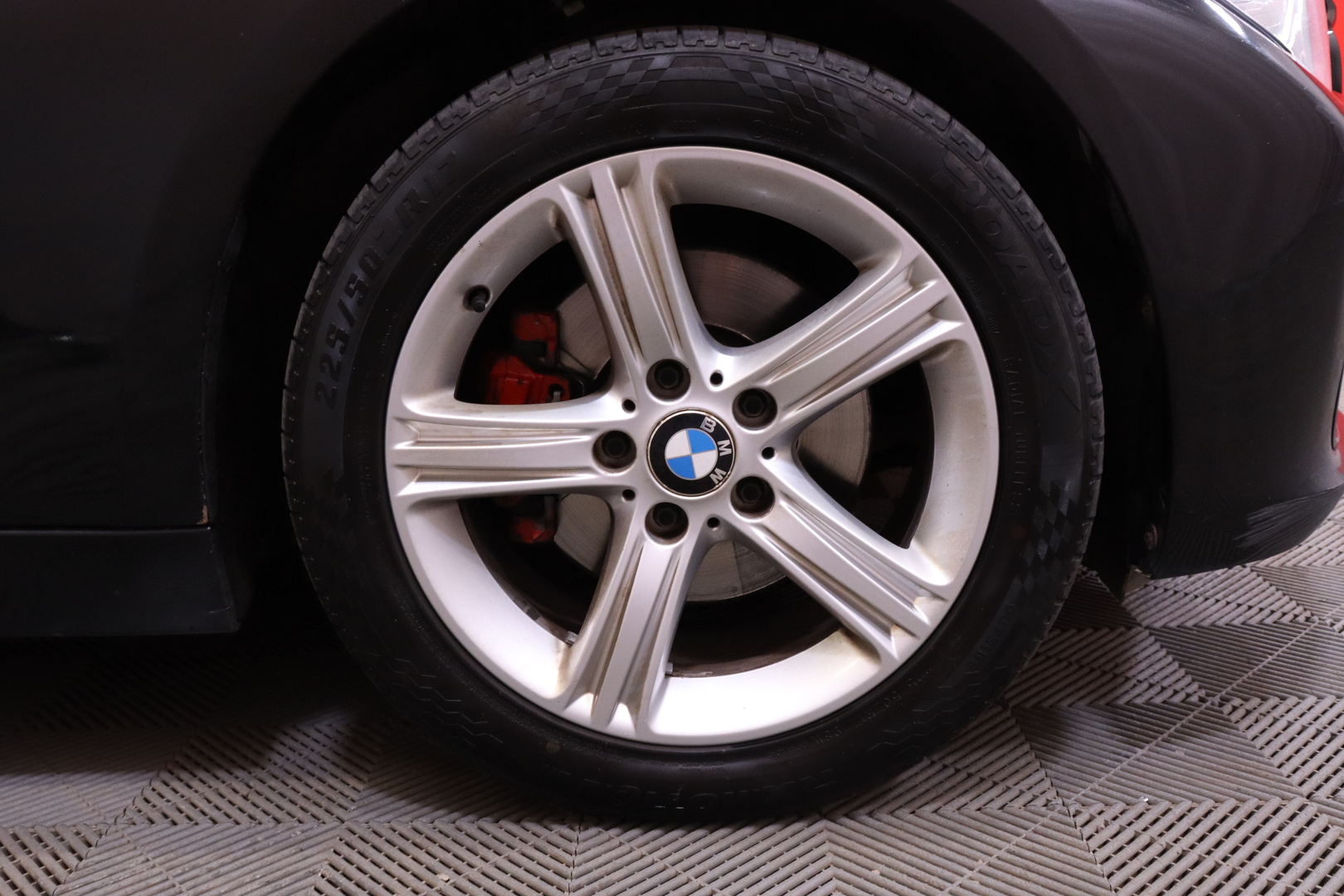 BMW - 320 - TwinPower Turbo A F31 Touring Sportline // Myydään Huutokaupat.com - Farmari