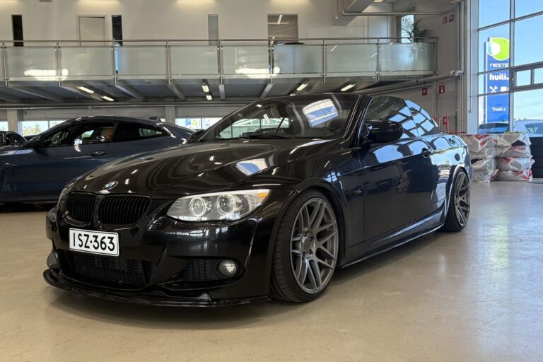 BMW - 325 - d E93 LCI M Sport - Avoauto