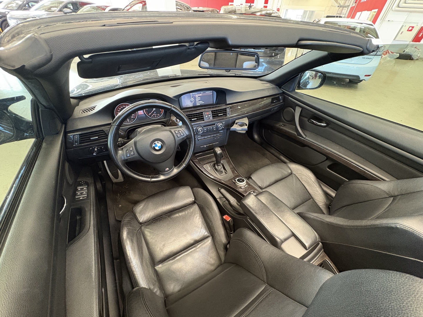 BMW - 325 - d E93 LCI M Sport - Avoauto