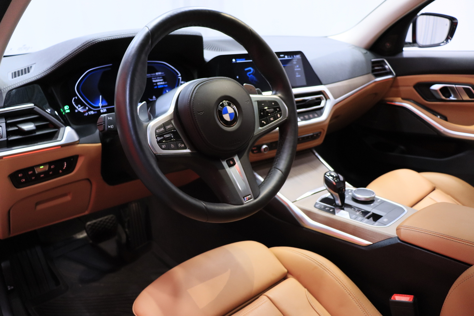 BMW - 330 - G20 Sedan 330e xDrive A Charged Edition Sport // Suomi-auto / Laser / HUD / H&K / Comfort Access / Muistipenkki / 360° / Kattoluukku // - Sedan