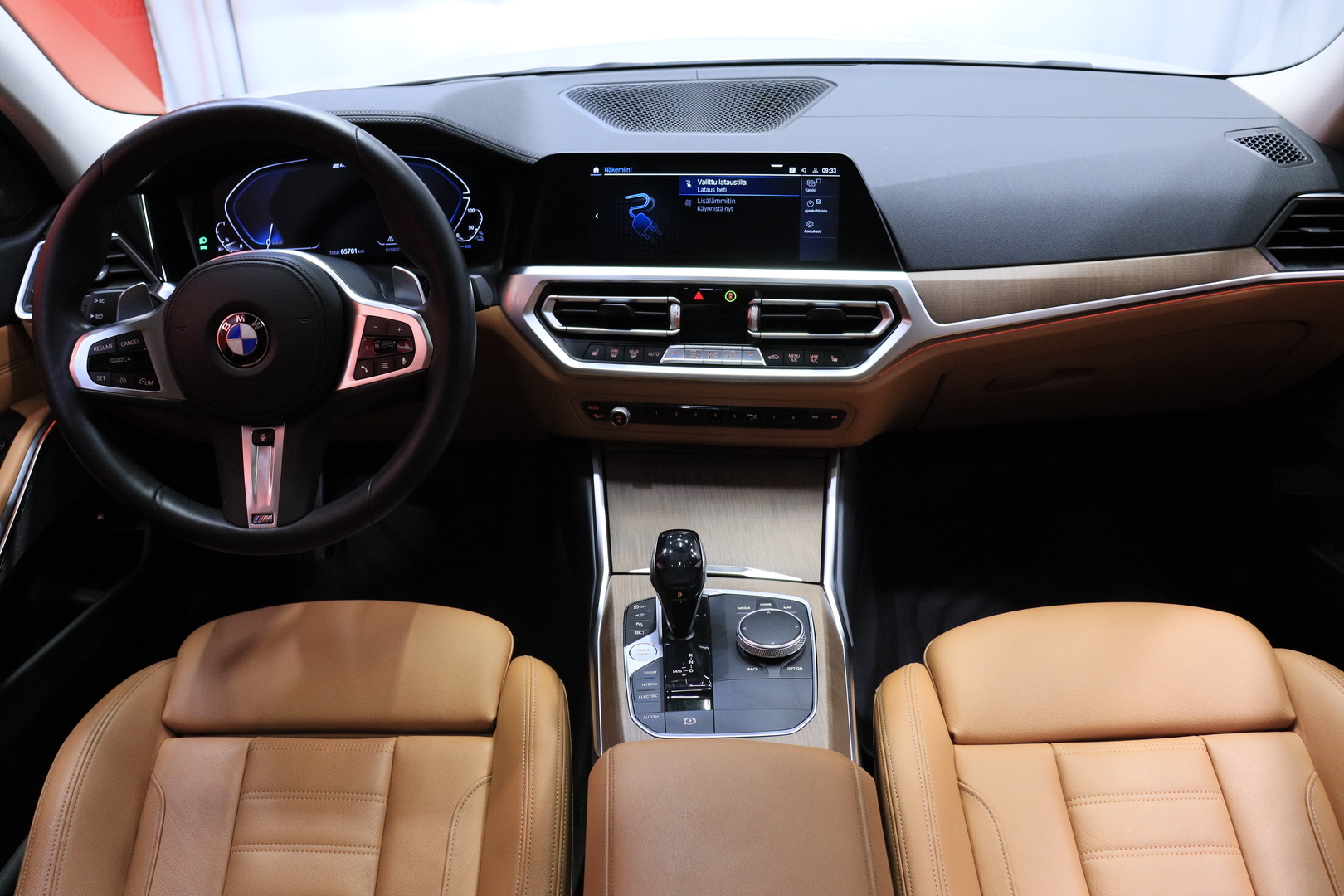 BMW - 330 - G20 Sedan 330e xDrive A Charged Edition Sport // Suomi-auto / Laser / HUD / H&K / Comfort Access / Muistipenkki / 360° / Kattoluukku // - Sedan