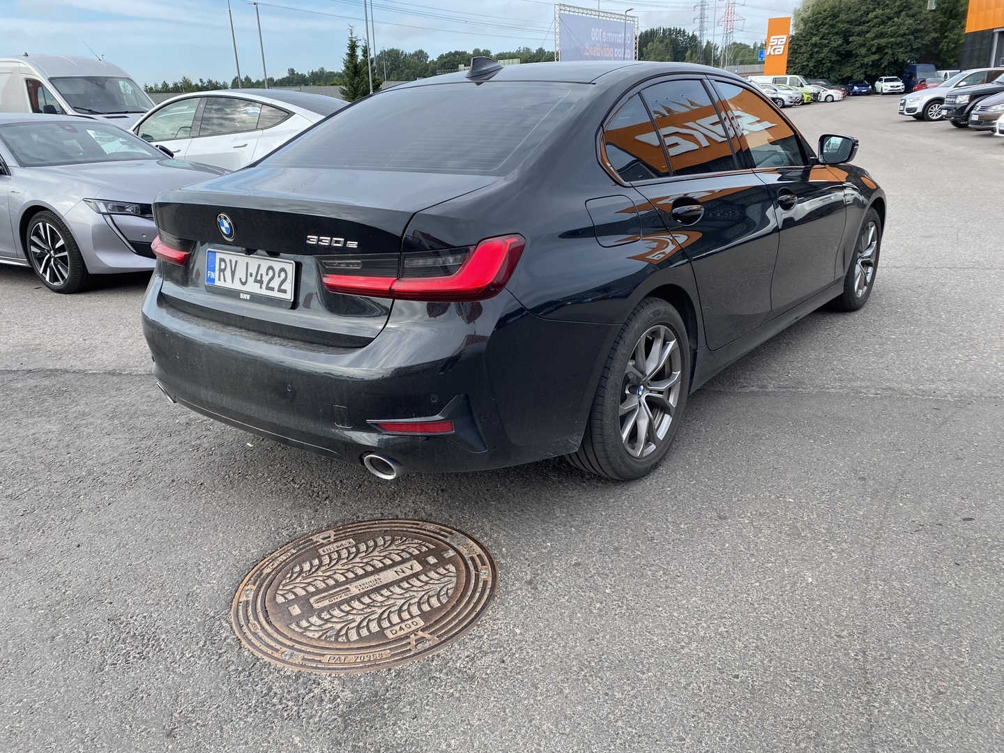 BMW - 330 - 330e // Sport-penkit / Navi / Vakkari / Kamera // - Sedan