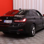 BMW - 330 - 330e // Sport-penkit / Navi / Vakkari / Kamera // - Sedan