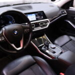 BMW - 330 - 330e // Sport-penkit / Navi / Vakkari / Kamera // - Sedan