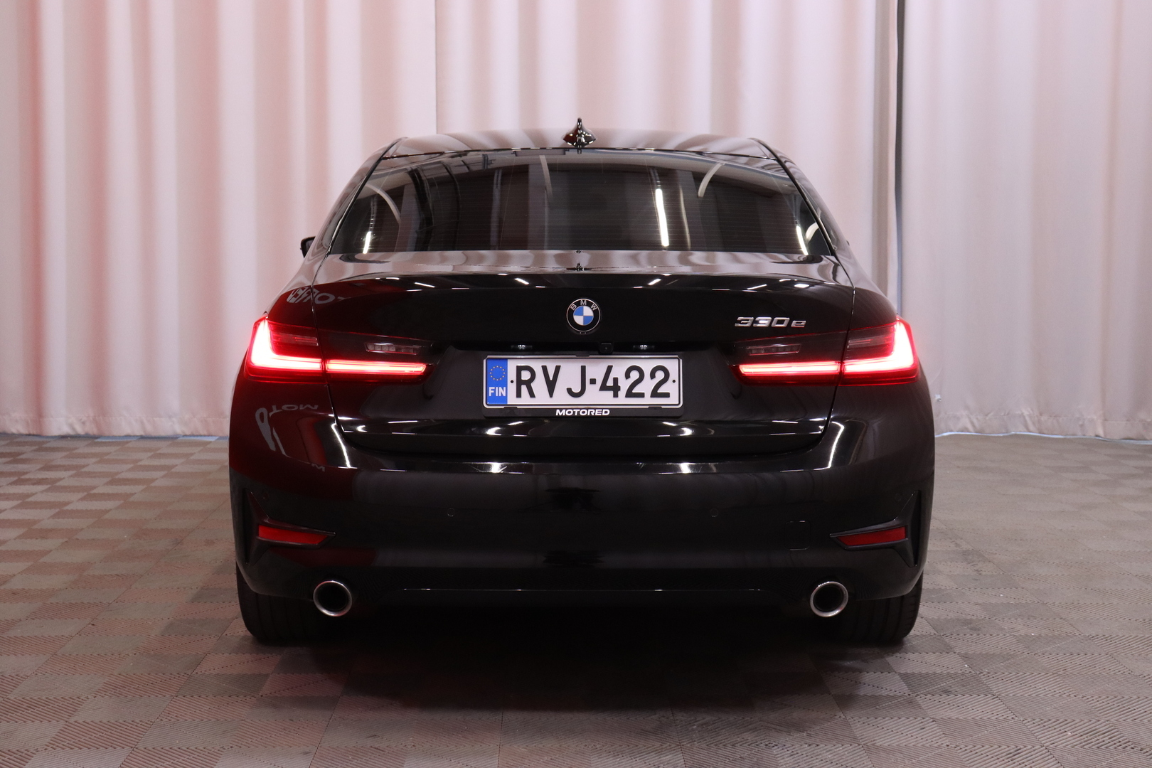 BMW - 330 - 330e // Sport-penkit / Navi / Vakkari / Kamera // - Sedan