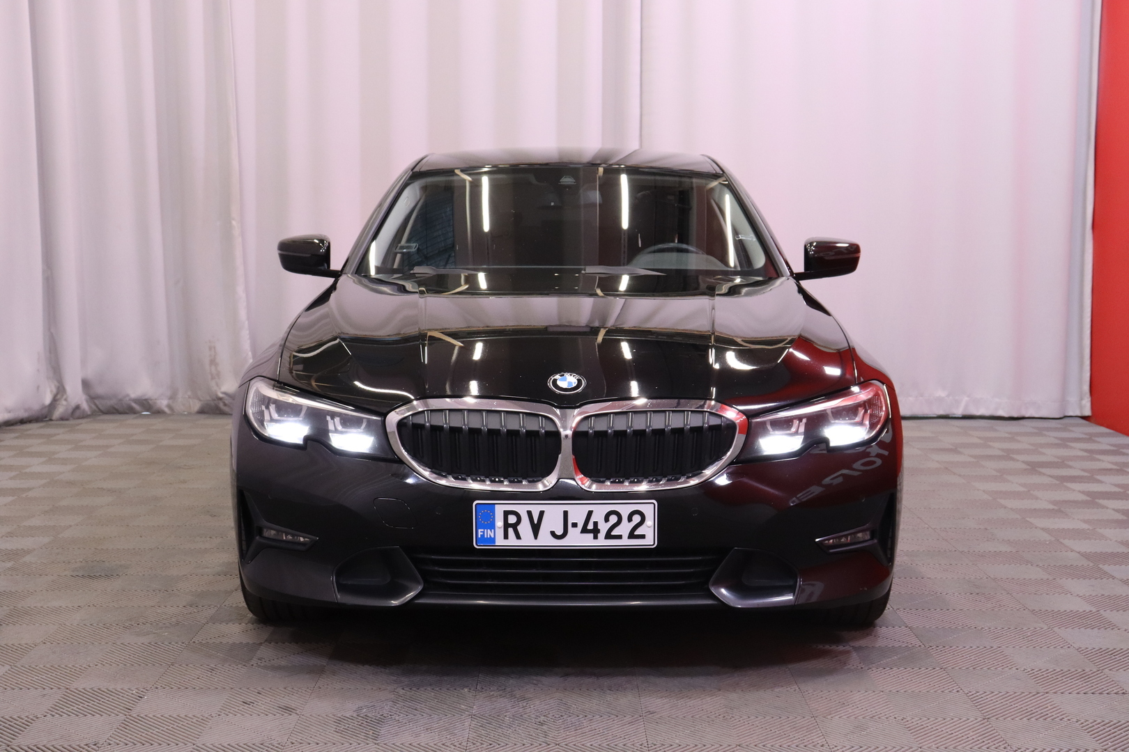 BMW - 330 - 330e // Sport-penkit / Navi / Vakkari / Kamera // - Sedan