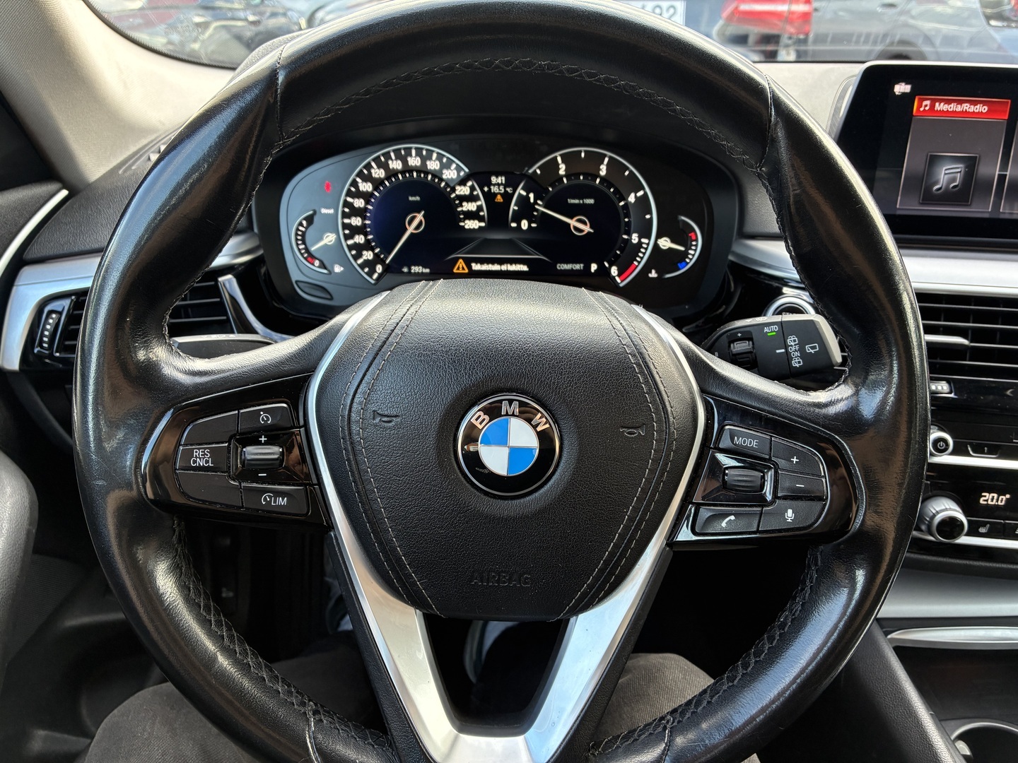 BMW - 520 - G31 Touring 520d A xDrive Business - Farmari
