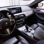 BMW - 530 - G30 Sedan 530e A Charged Edition M Sport - Sedan