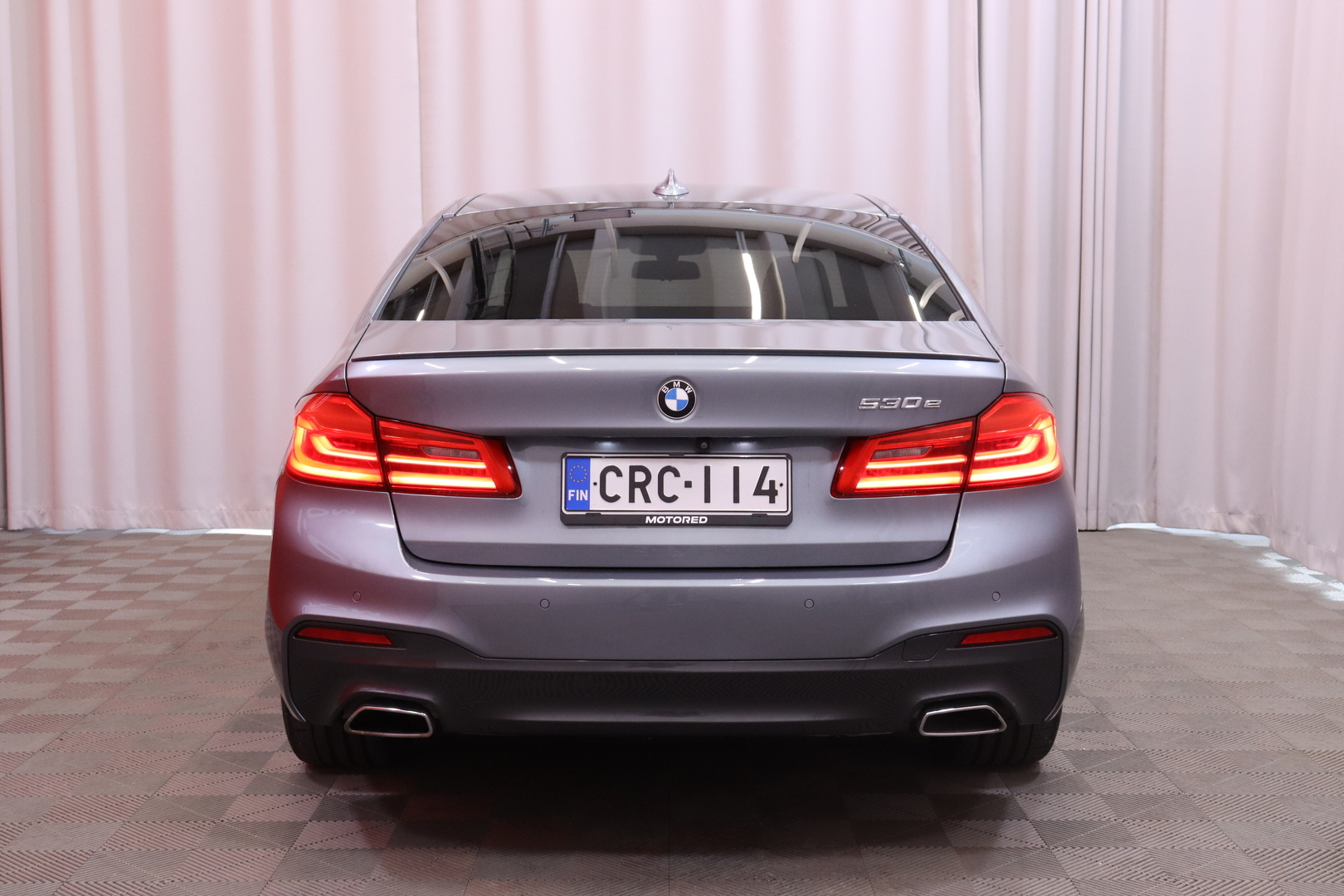 BMW - 530 - G30 Sedan 530e A Charged Edition M Sport - Sedan