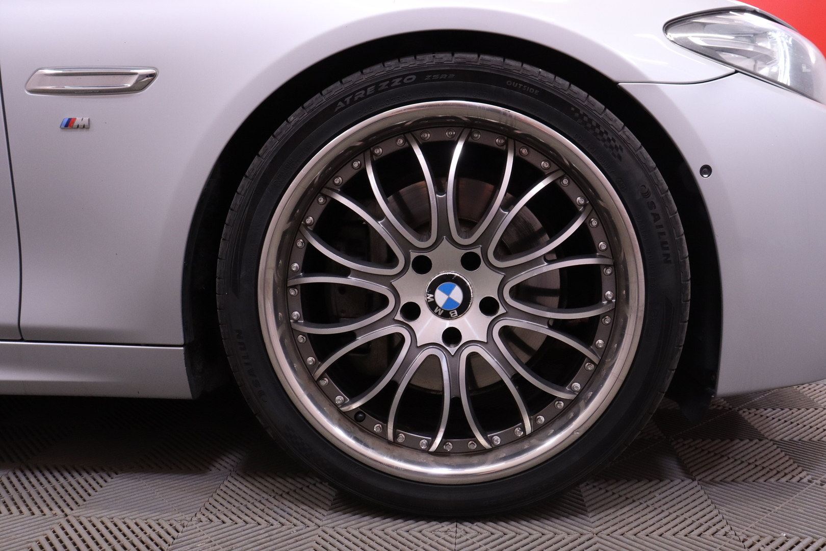 BMW - 530 - F11 Touring 530d TwinPower Turbo A Business Automatic // M-SPORT / HUD / Vakkari / Digimittaristo / Koukku / Kamera // - Farmari