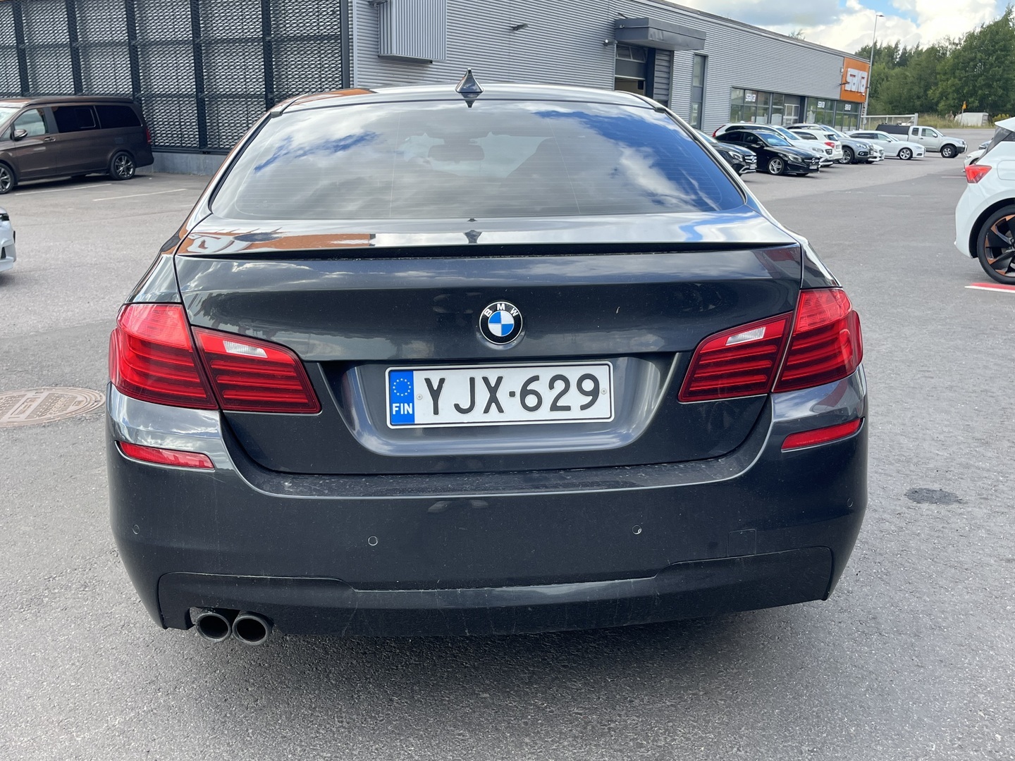 BMW - 530 - F10 Sedan 530d TwinPower Turbo M-Sport - Sedan