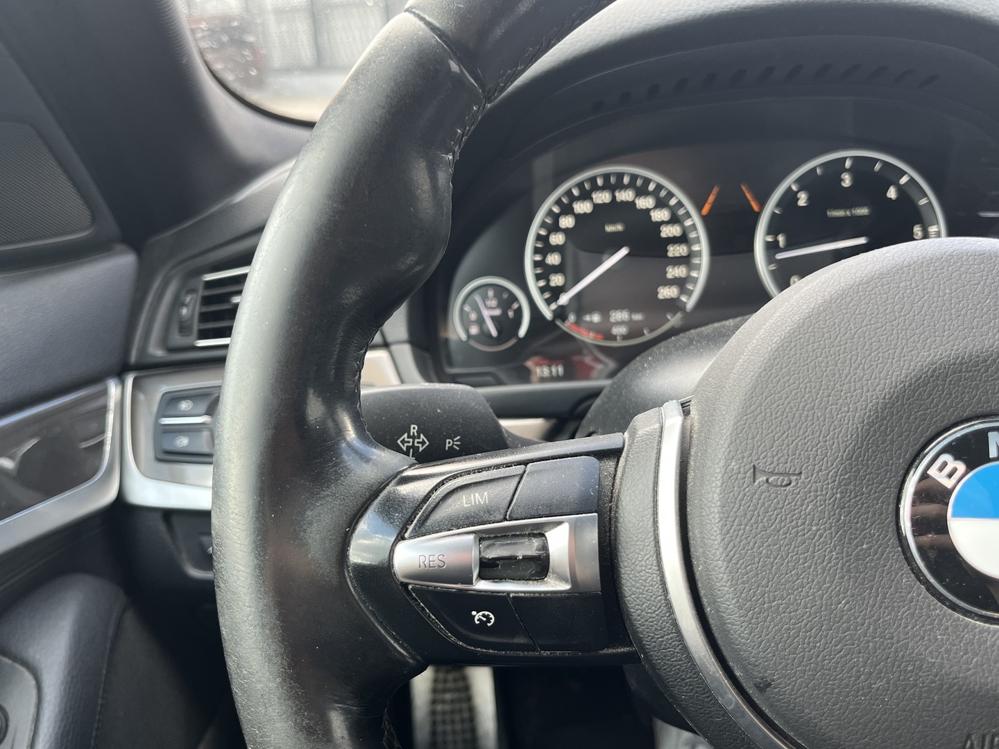 BMW - 530 - F10 Sedan 530d TwinPower Turbo M-Sport - Sedan