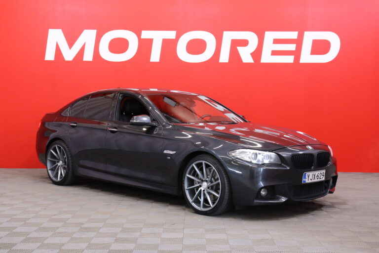 BMW - 530 - F10 Sedan 530d TwinPower Turbo M-Sport - Sedan