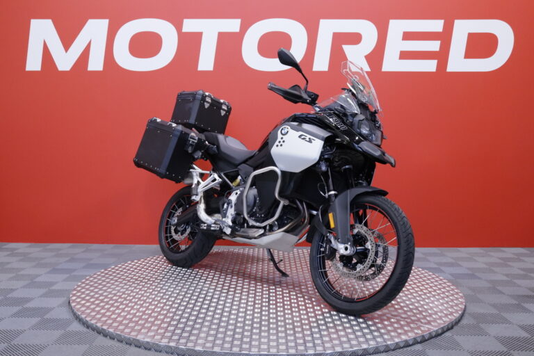 BMW - F - 900 GS Adventure // Pitkä Tehdastakuu! / Merkkihuollettu Suomi-pyörä / Dynamic ESA / Ride Pro / Ajomode pro / 3x laukut // - Moottoripyörä