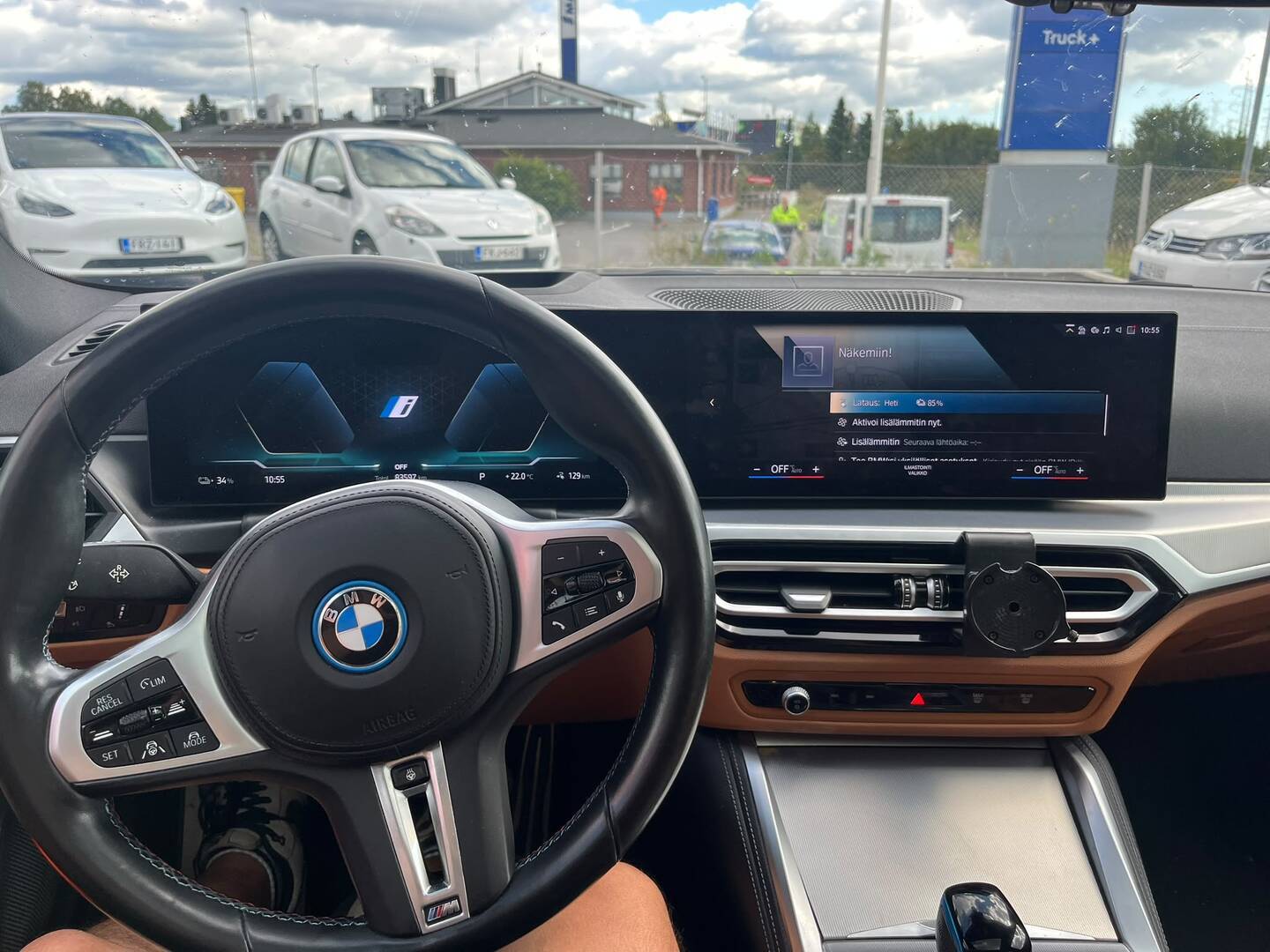 BMW - I4 M50 - Huippuvarusteet! / Kattoluukku / Laser / M Sport Pro / DAP/ M Carbon / Harman Kardon / Koukku / Comfort Access / - Sedan