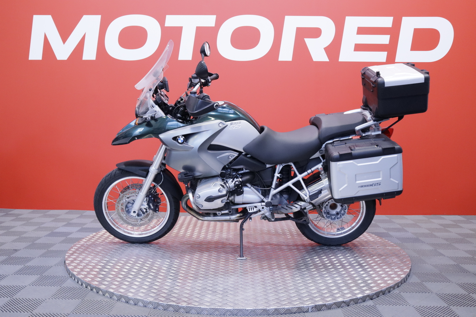 BMW - R - 1200 GS // Juuri sapaunut / 3x Laukut / Navi / 2x Avain / ABS // - Moottoripyörä