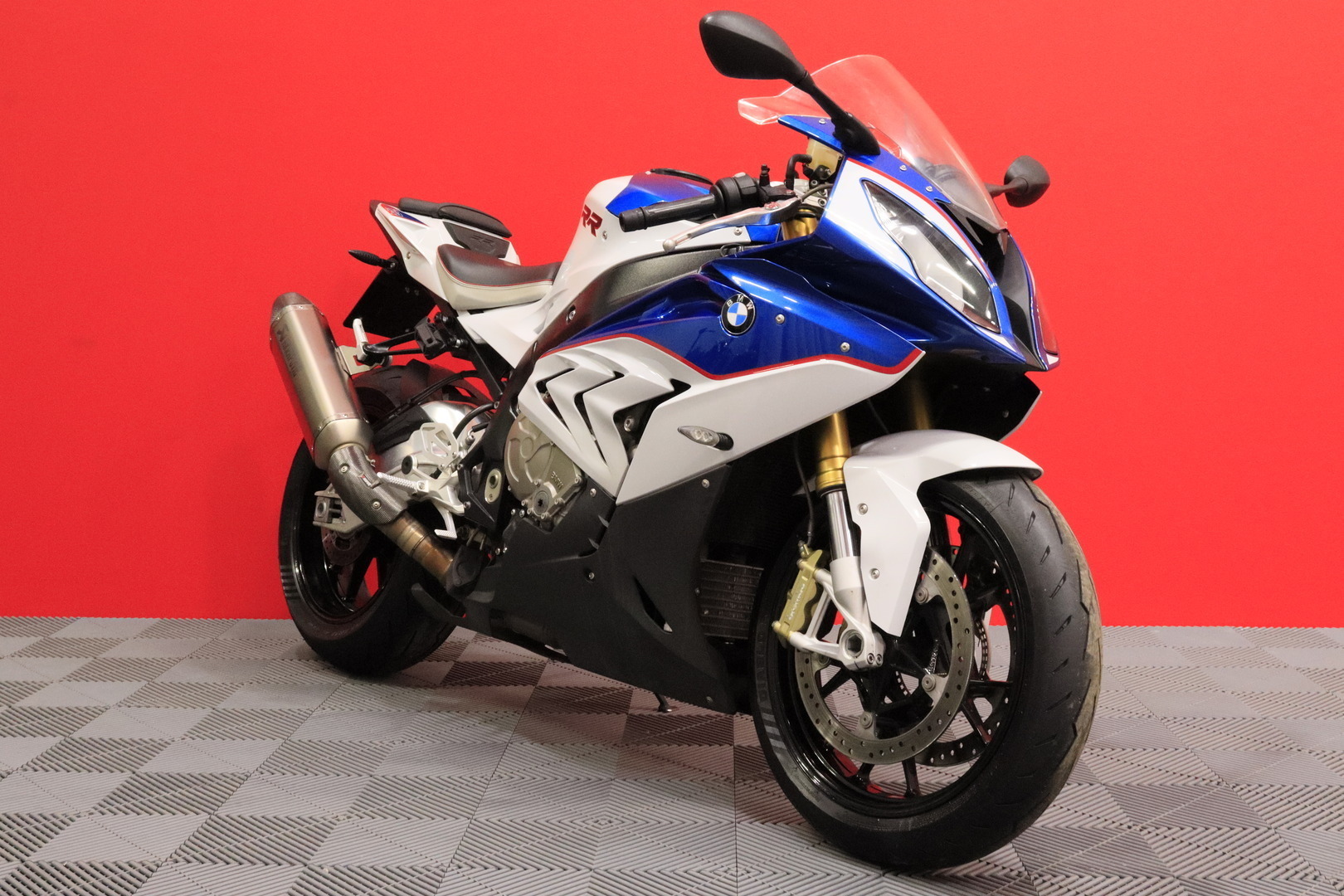 BMW - S - 1000RR // Juuri saapunut! / Suomi-pyörä / Huoltokirja / Akrapovic / Vakkari / Shifter / ABS // - Moottoripyörä