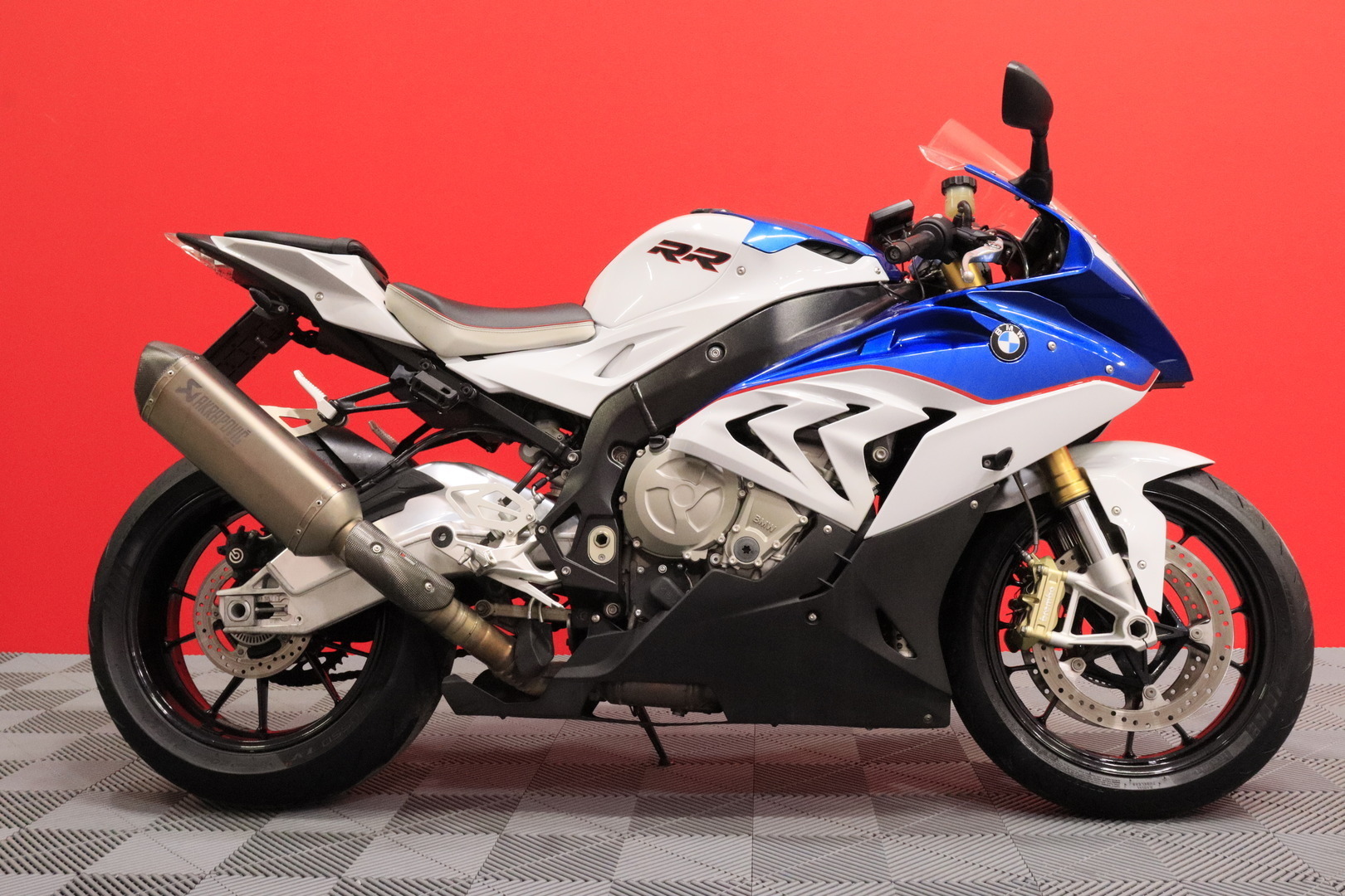 BMW - S - 1000RR // Juuri saapunut! / Suomi-pyörä / Huoltokirja / Akrapovic / Vakkari / Shifter / ABS // - Moottoripyörä