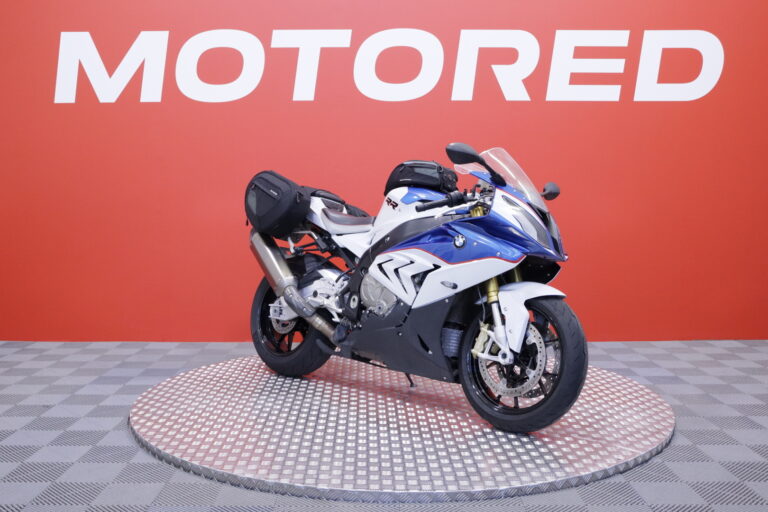 BMW - S - 1000RR // Juuri saapunut! / Suomi-pyörä / Huoltokirja / Akrapovic / Vakkari / Shifter / ABS // - Moottoripyörä