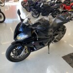 BMW - S - 1000RR // Juuri saapunut! / Suomi-pyörä / Huoltokirja / Ajomodet / Shifter / Kaatumatapit // - Moottoripyörä