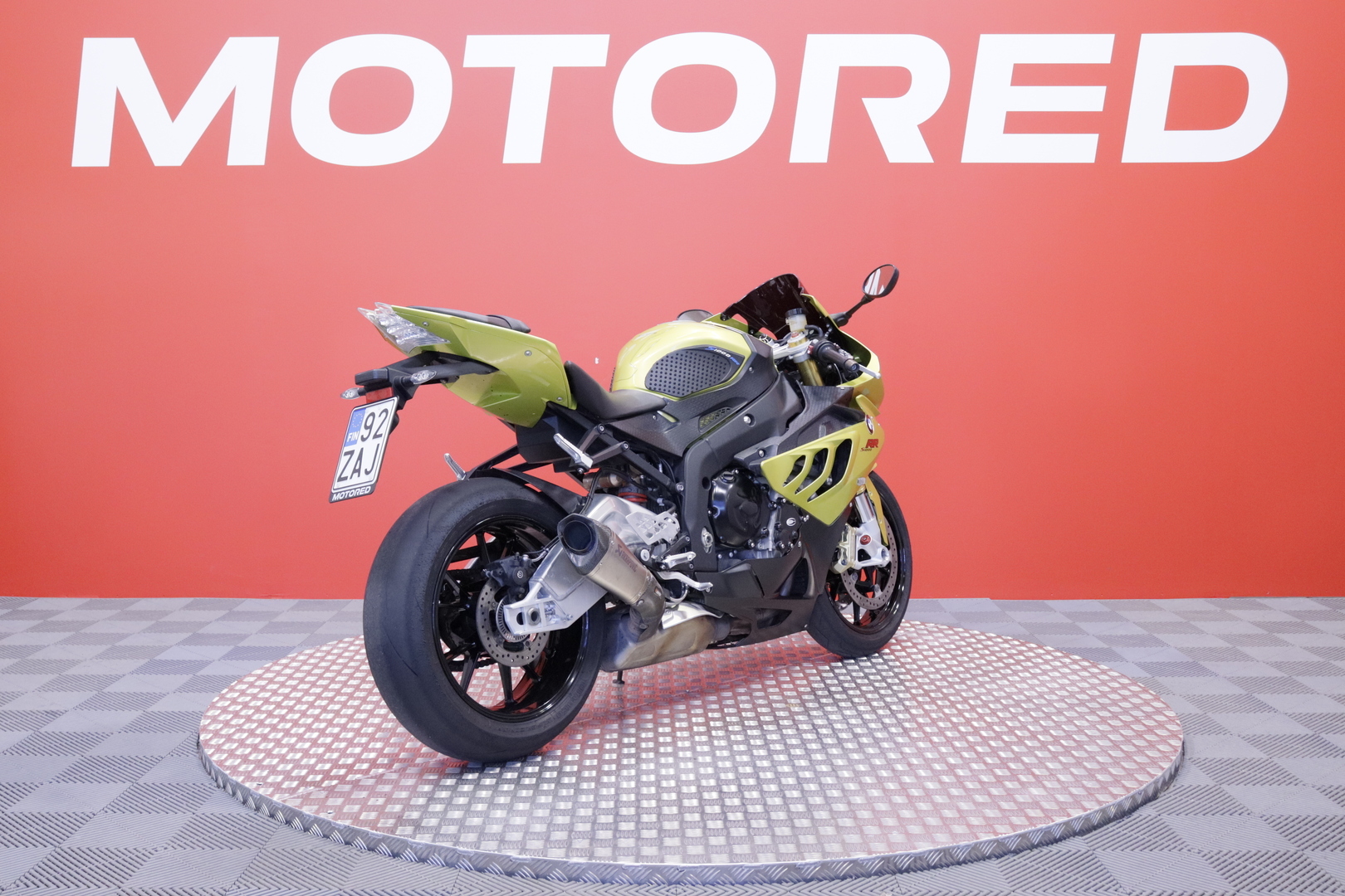 BMW - S - 1000RR // Suomi-pyörä / Akrapovic / Huoltokirja // - Moottoripyörä