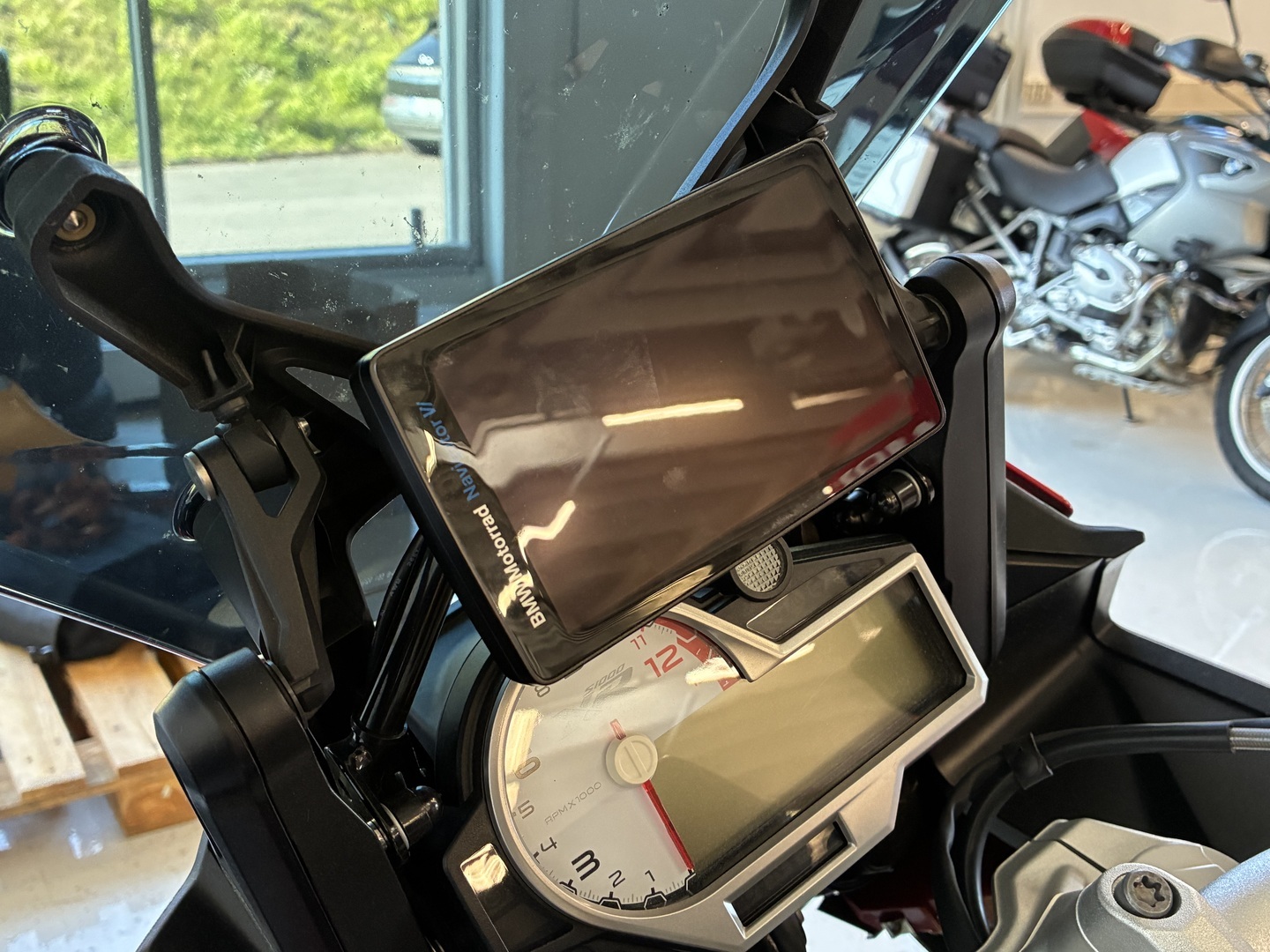 BMW - S - 1000XR // Navi / Akrapovic / Comf, tour, Dynamic // - Moottoripyörä