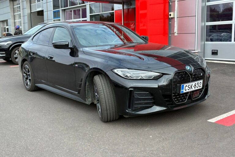 BMW - i4 - eDrive40 M Sport - Sedan