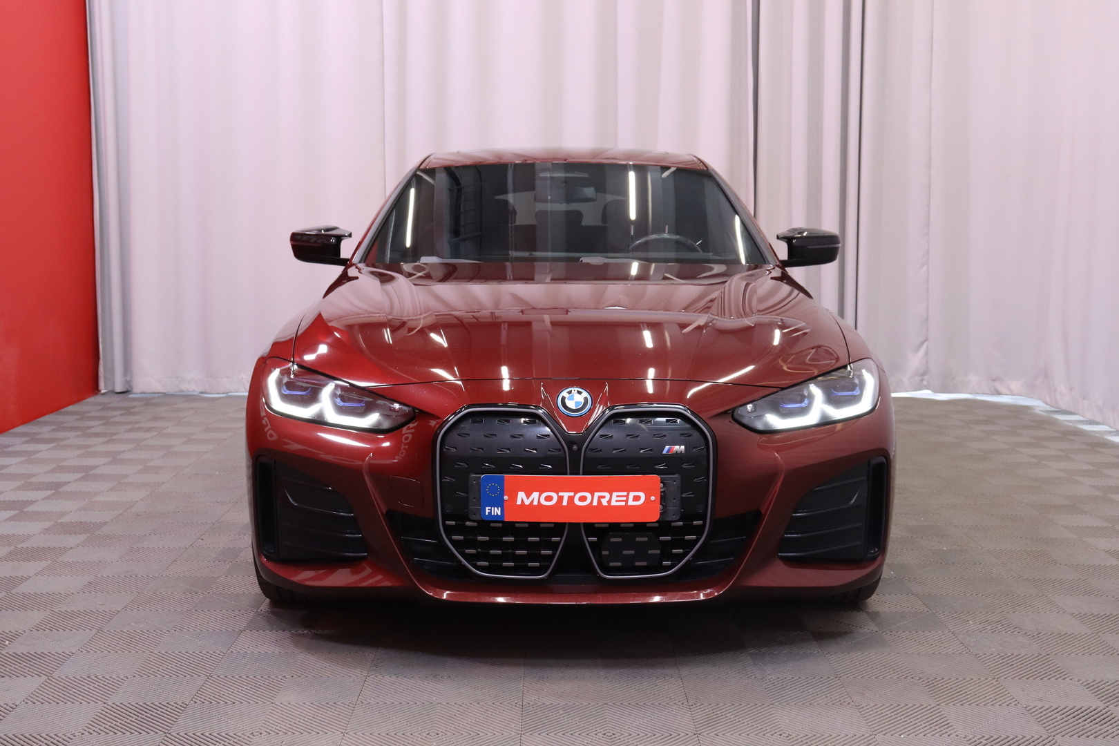 BMW - i4 M50 - Super Charged M Sport Pro / Laser / Kattoluukku / HUD / 360° / ACC / Harman&Kardon / Koukku / Adaptive M-alusta - Sedan