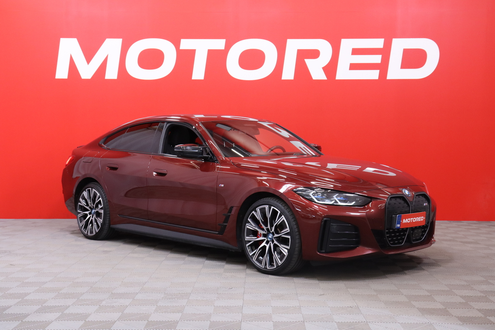 BMW - i4 M50 - Super Charged M Sport Pro / Laser / Kattoluukku / HUD / 360° / ACC / Harman&Kardon / Koukku / Adaptive M-alusta - Sedan
