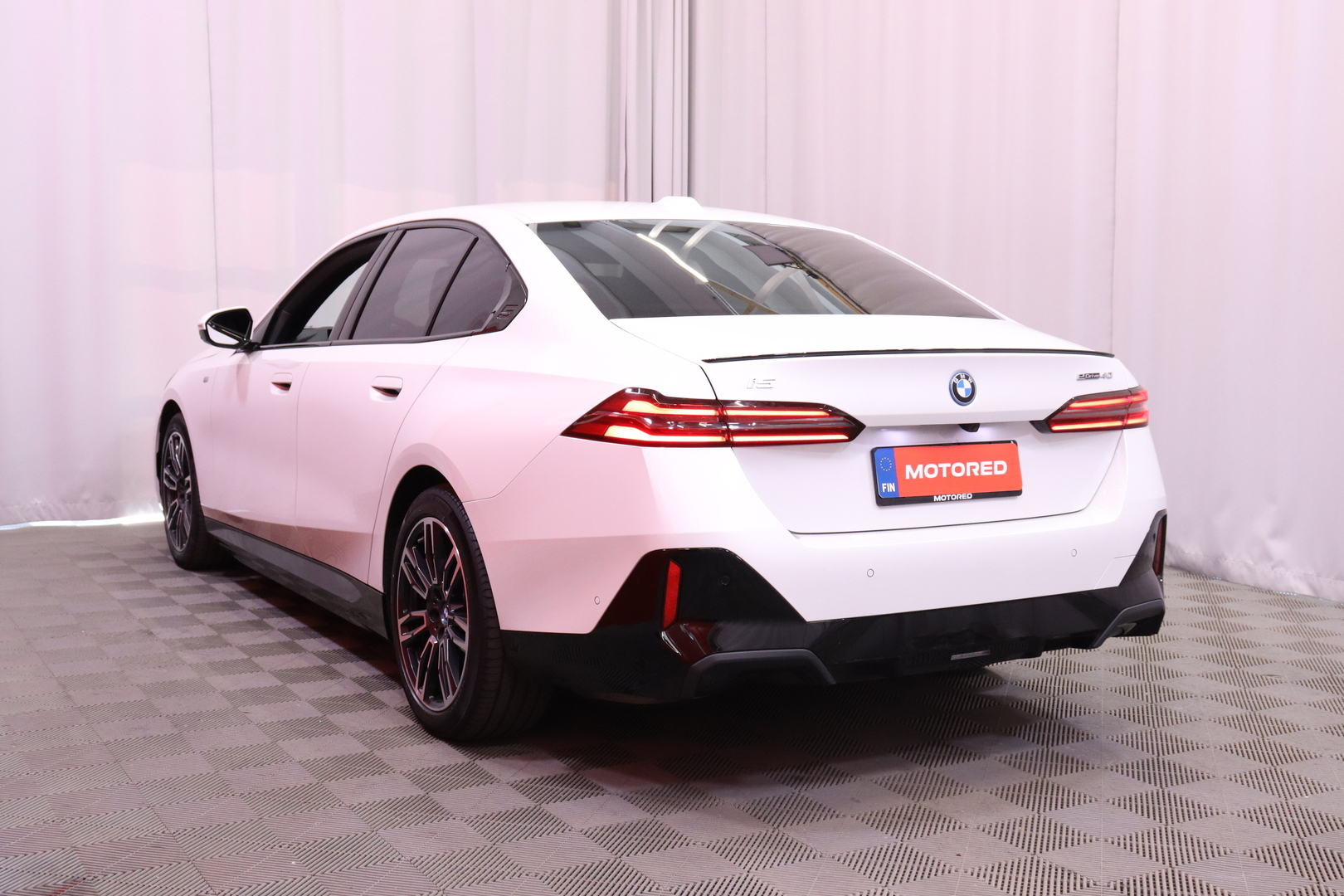 BMW - i5 - G60 eDrive40 M Sport Pro - Sedan
