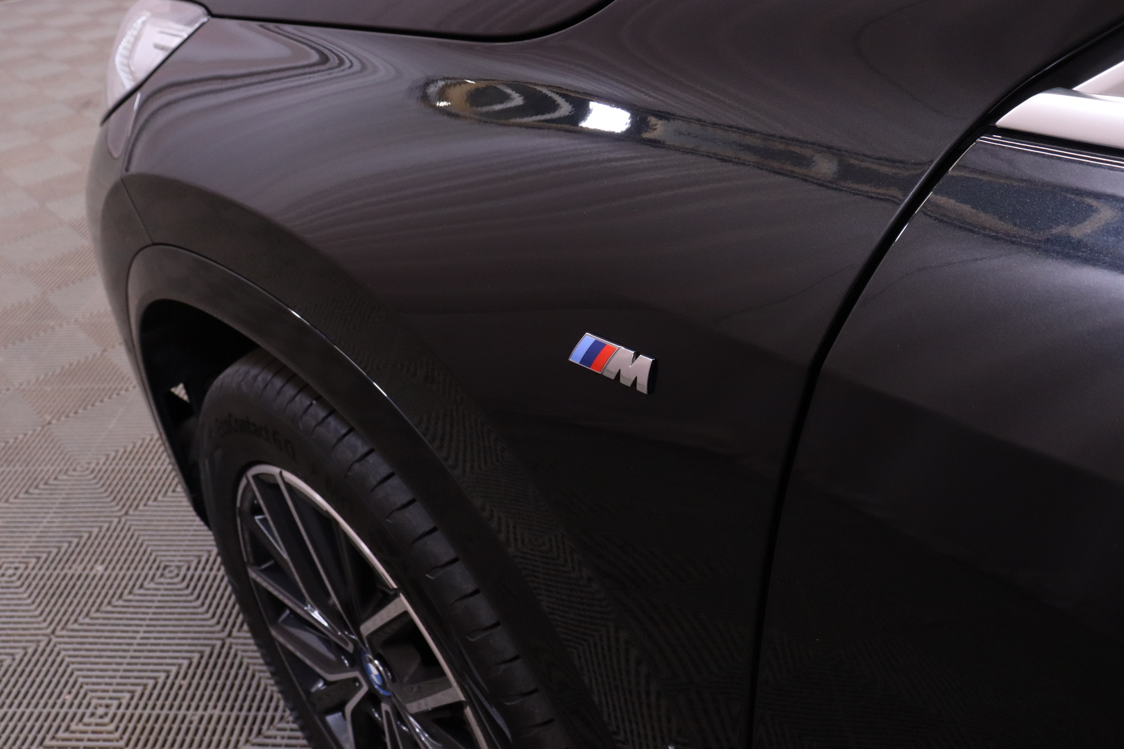 BMW - iX1 - U11 30 xDrive Fully Charged M Sport - Maastoauto