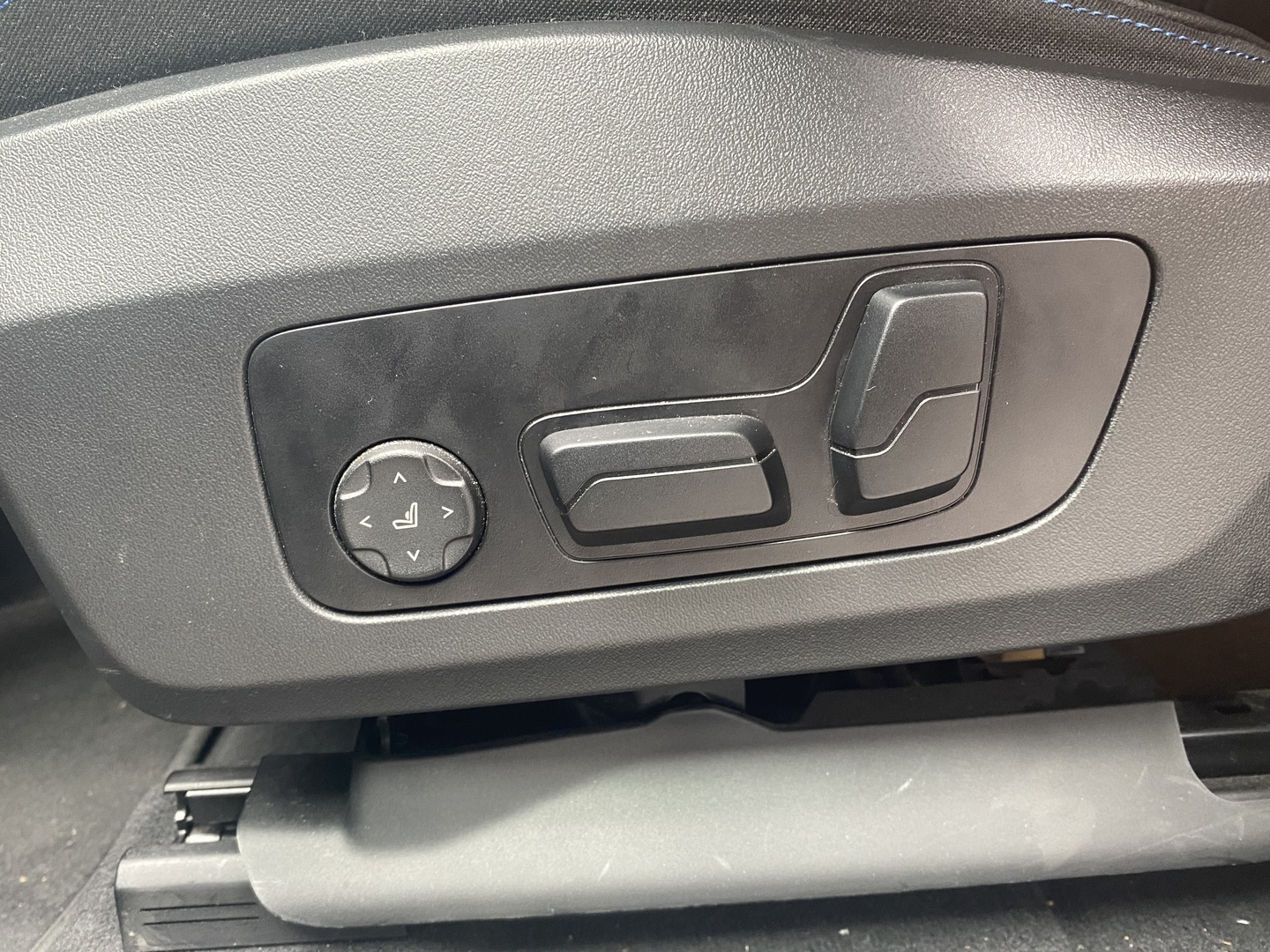 BMW - iX1 - U11 30 xDrive Fully Charged M Sport - Maastoauto