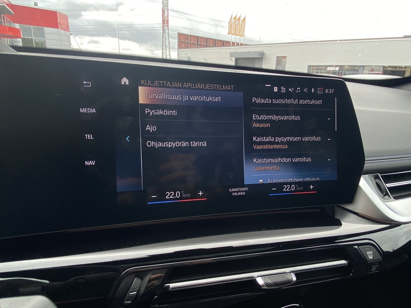BMW - iX1 - U11 30 xDrive Fully Charged M Sport - Maastoauto