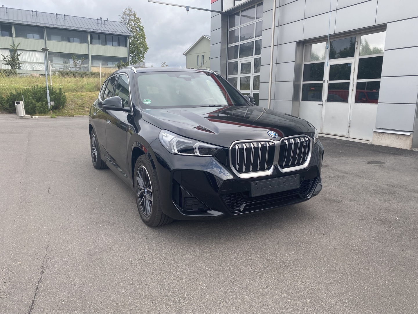 BMW - iX1 - U11 30 xDrive Fully Charged M Sport - Maastoauto