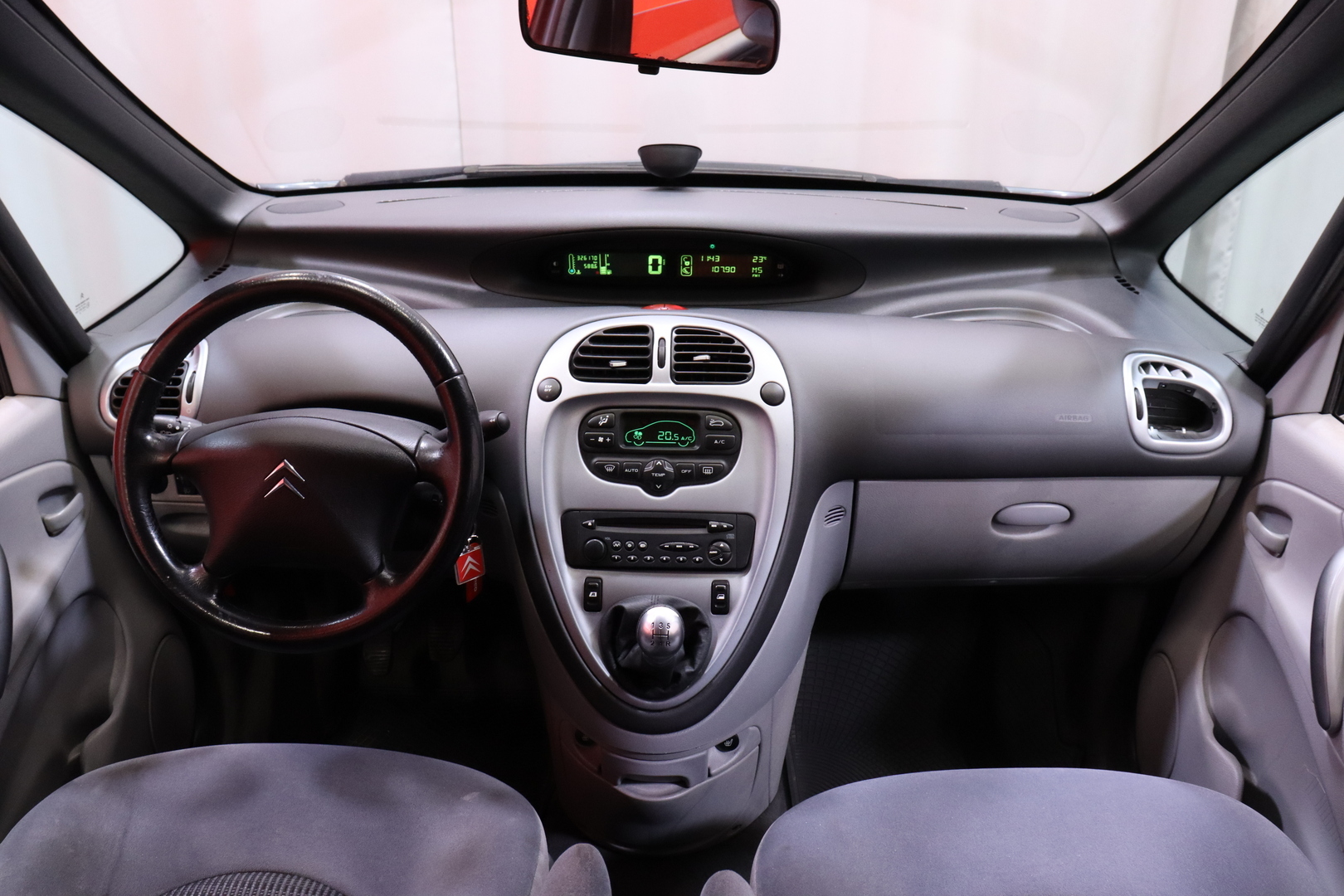 Citroen - Xsara Picasso - HDi 110 Vision Plus / MYYDÄÄN HUUTOKAUPAT.COM - Tila-auto